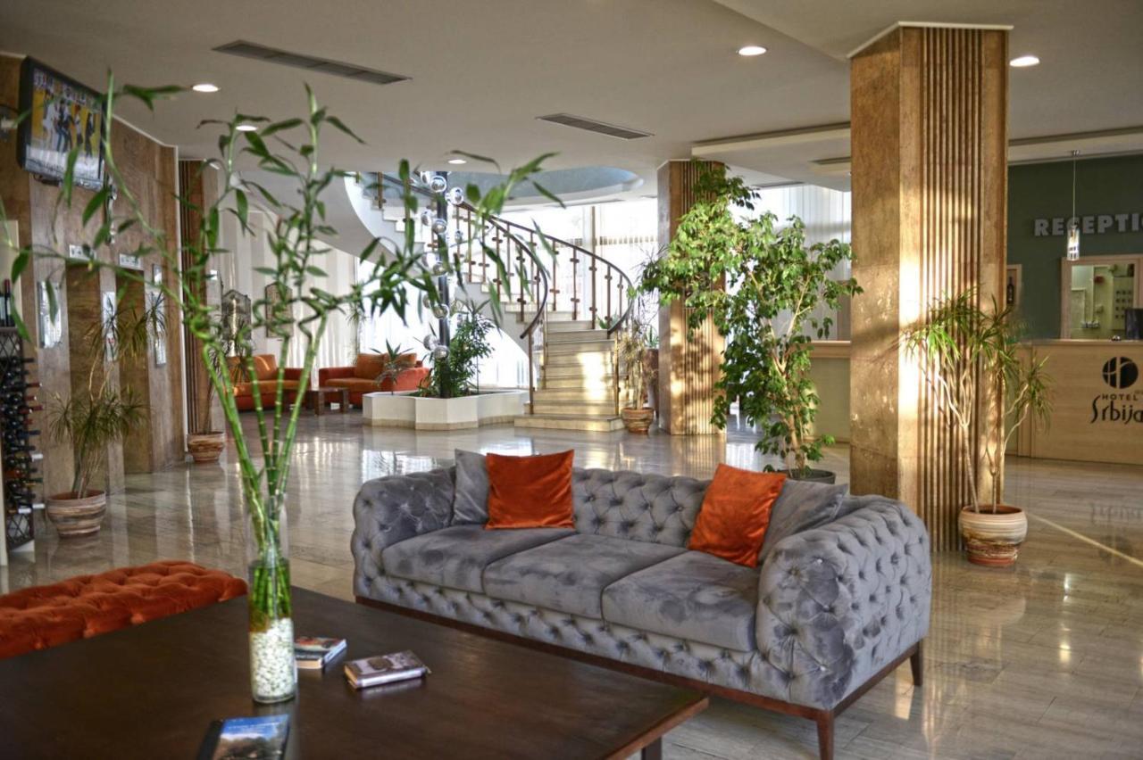 Hotel Srbija Вршац Экстерьер фото
