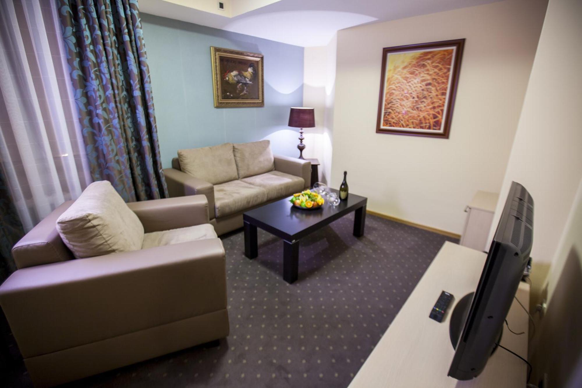Hotel Srbija Вршац Экстерьер фото