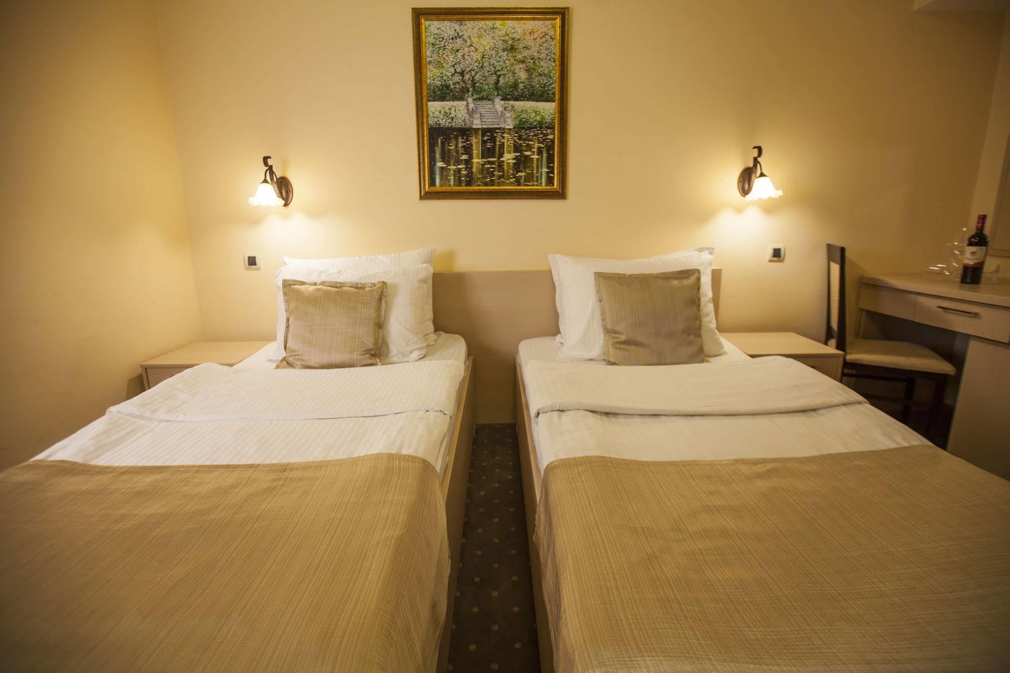 Hotel Srbija Вршац Экстерьер фото