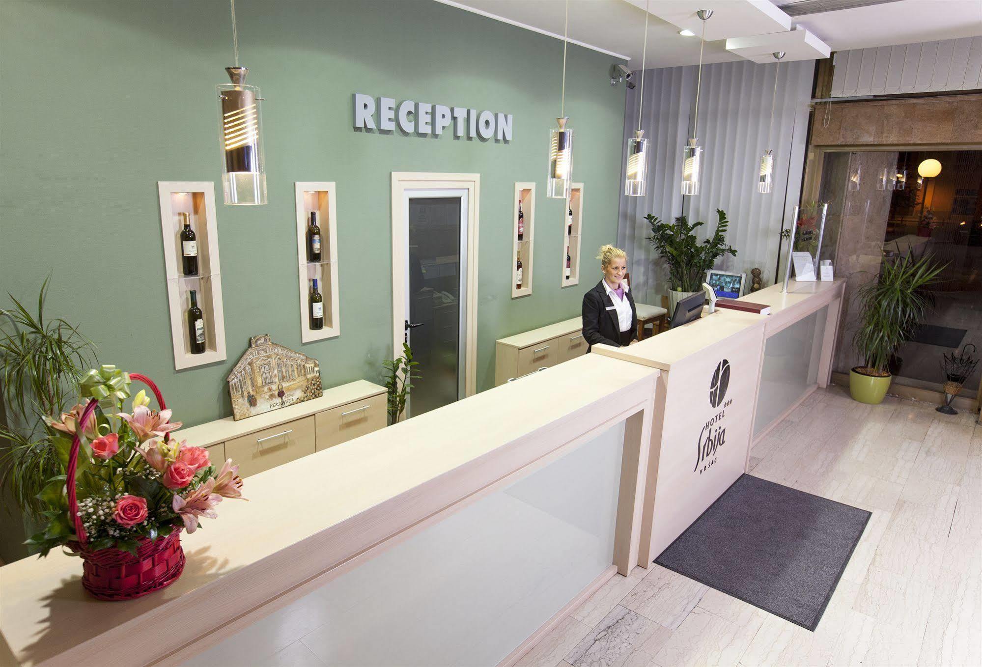 Hotel Srbija Вршац Экстерьер фото