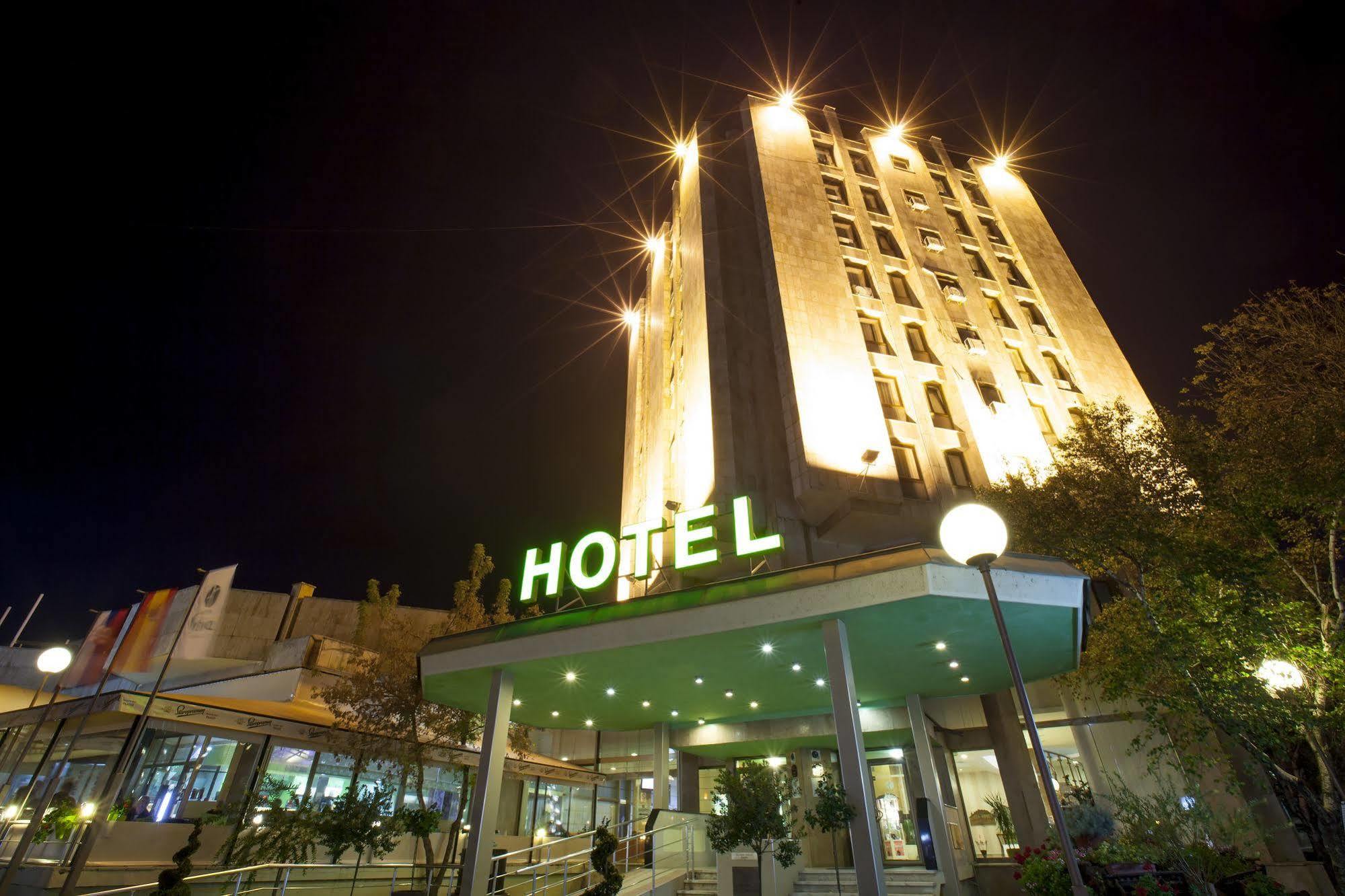 Hotel Srbija Вршац Экстерьер фото