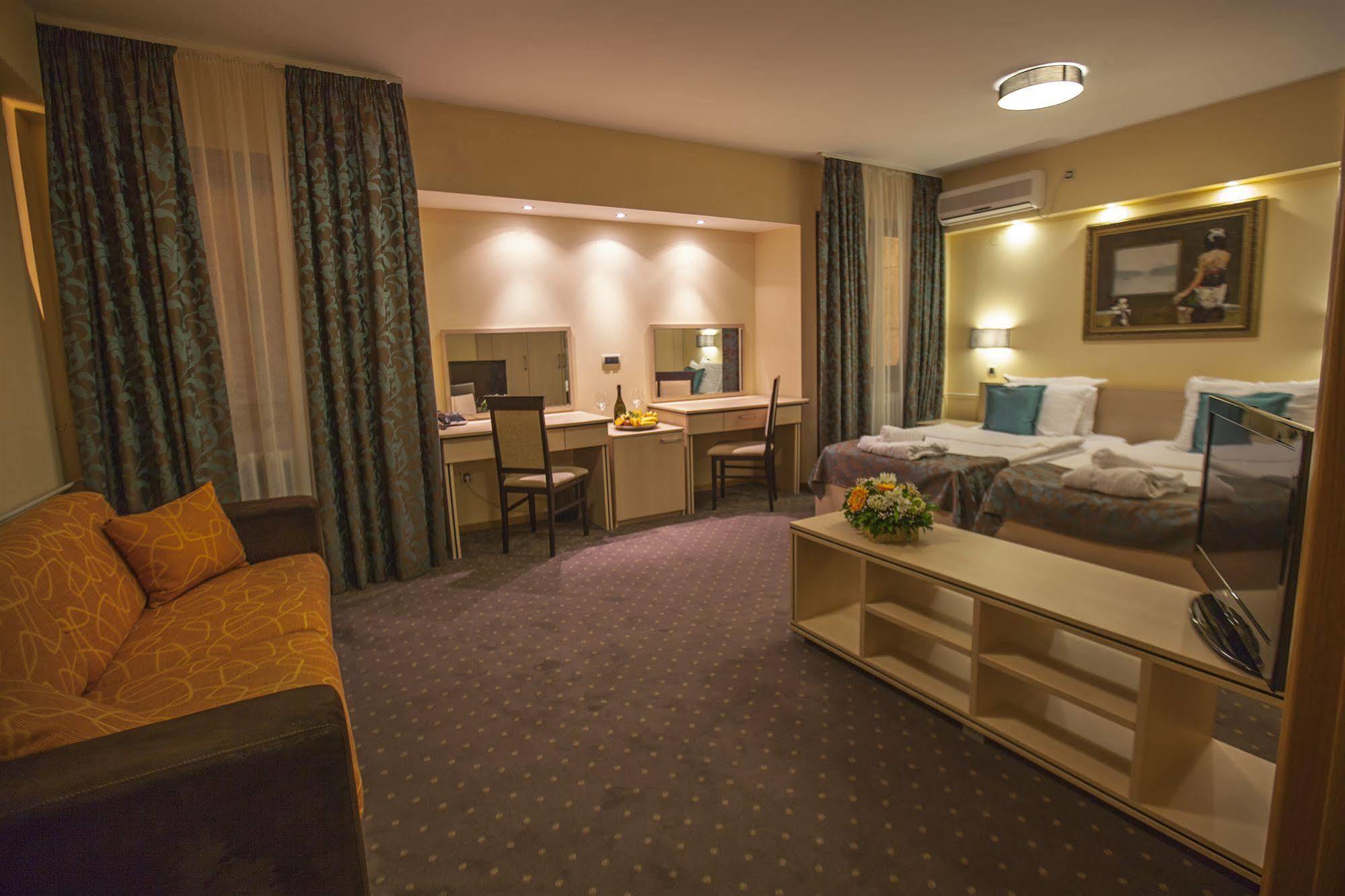 Hotel Srbija Вршац Экстерьер фото