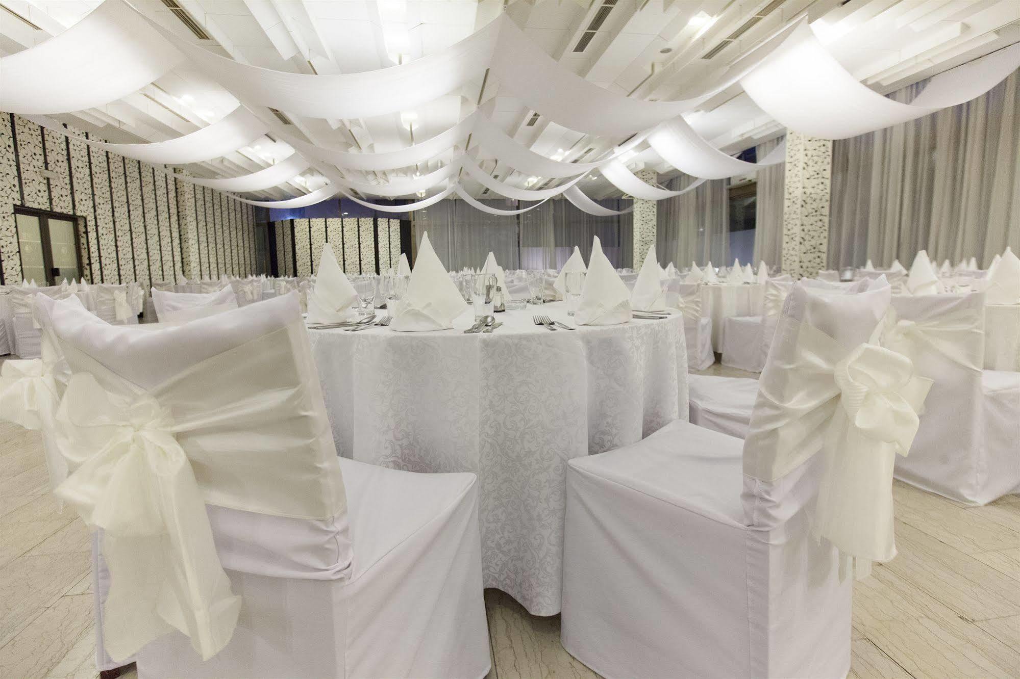 Hotel Srbija Вршац Экстерьер фото