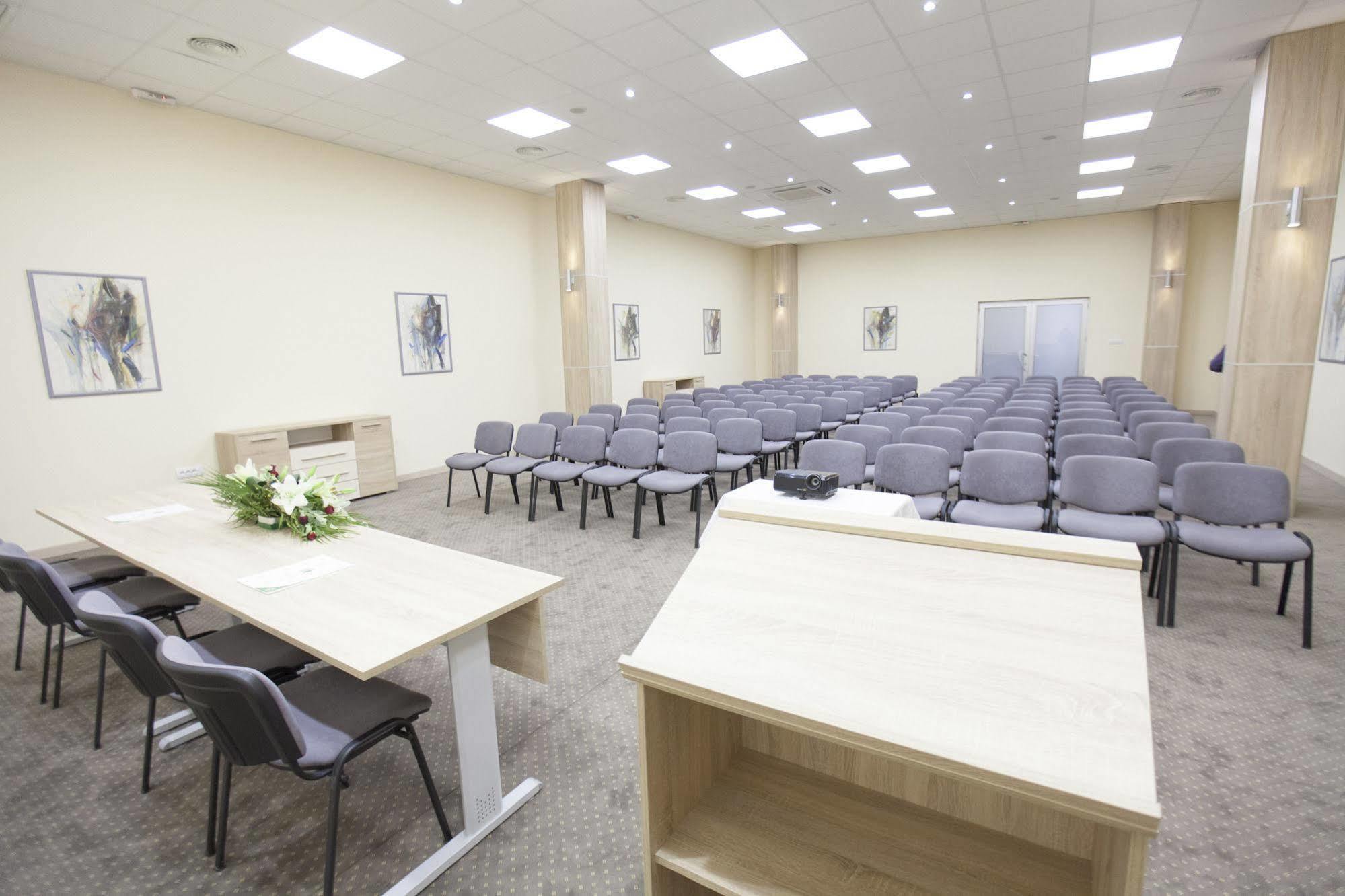 Hotel Srbija Вршац Экстерьер фото